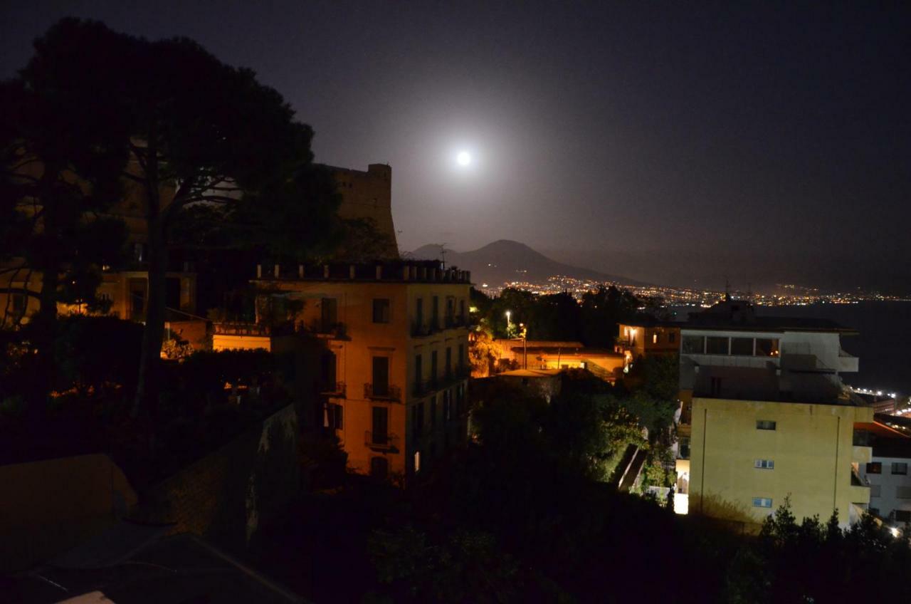 Appartamento Panoramico "Il Glicine" Naples Exterior photo